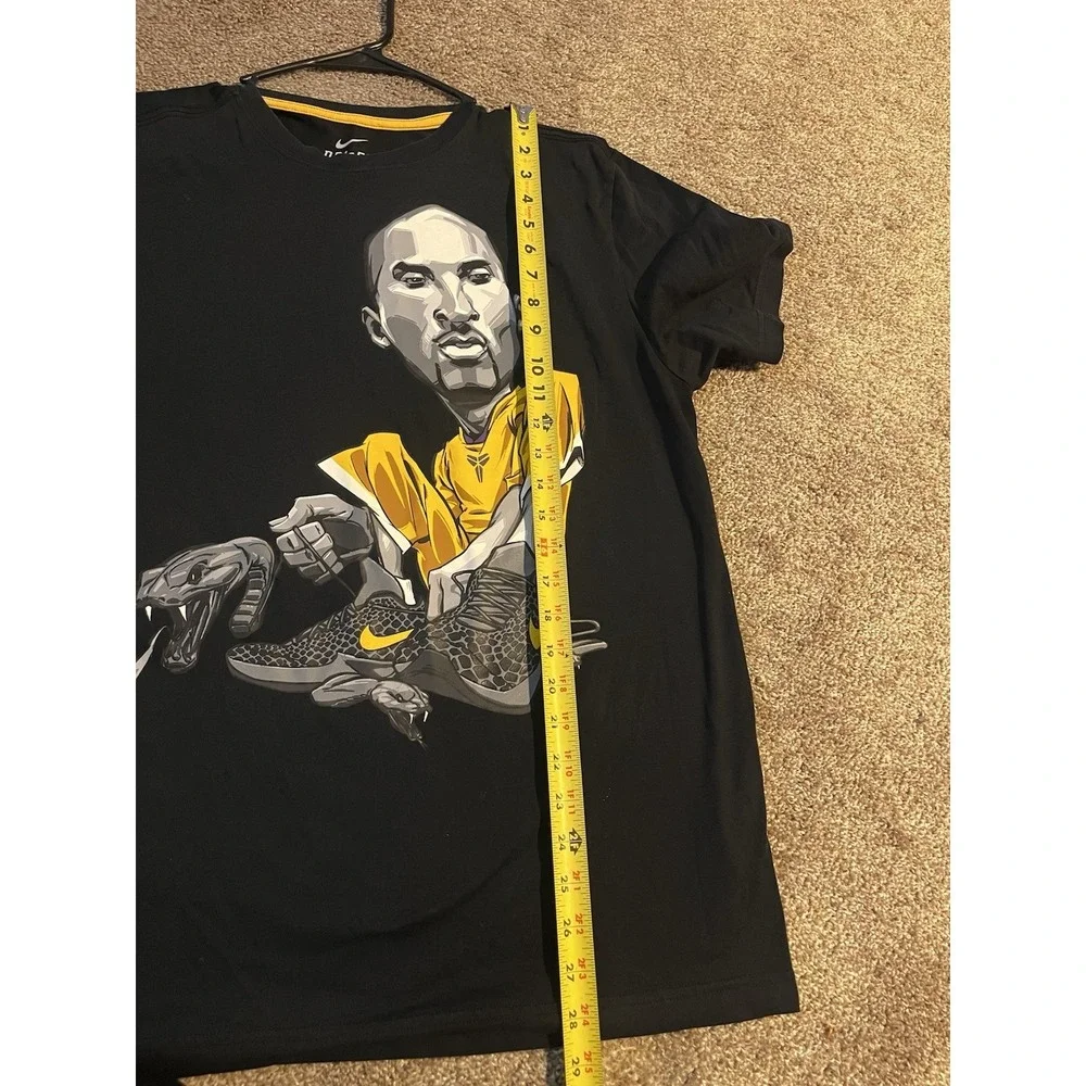 Nike Dri-FIT Kobe Bryant T-Shirt 'Comic Kobe' Men's Size Large